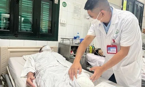 Người đàn ông Thanh Hóa bị mất cả bên chân sau một tuần tê bì bàn chân chỉ vì sai lầm này