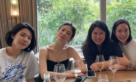 Ngôi sao 24/7: Song Hye Kyo mặt mộc hẹn hò bạn thân, ảnh đi chơi khác xa với đi sự kiện