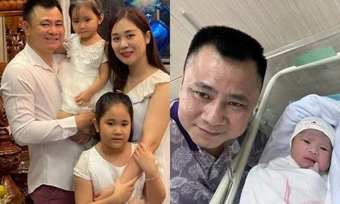 Tự Long đón con thứ 3 chào đời, kể chuyện vợ rặn đẻ đau hơn 2 lần trước