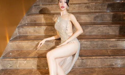 Chân dài có eo nhỏ "ăn đứt" Ngọc Trinh ăn mặc thiếu trước hụt sau, chiếm trọn spotlight đêm tiệc dù là khách mời