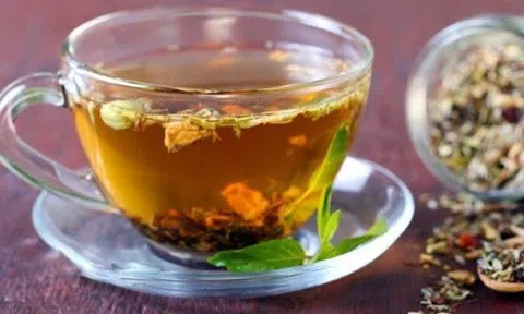 Những nước uống tốt cho sức khỏe bạn nên dùng hàng ngày, có loại đặc biệt cần cho phụ nữ