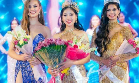 Đại diện Việt Nam 16 tuổi đăng quang Miss Teen International 2022, ứng xử "nổi da gà"