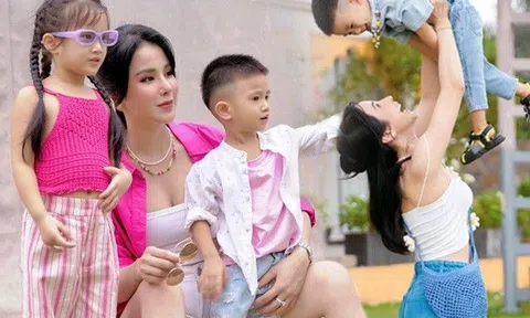Hậu sóng gió, Diệp Lâm Anh cùng con lên đồ đồng điệu, một chi tiết chứng minh mẹ siêu anh hùng