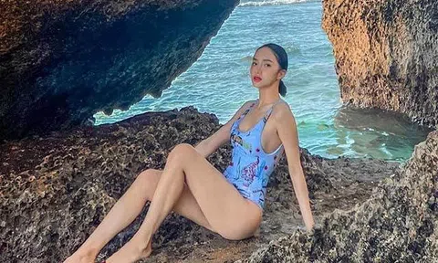Trở về cuộc sống độc thân, Hương Giang liền lên đồ tắm đẹp như tiên nữ
