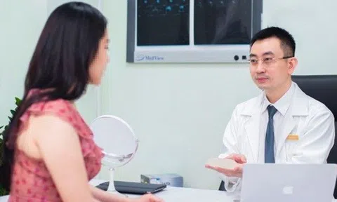 Người phụ nữ xinh đẹp 54 năm mang “của quý” và quyết định làm lại “cô bé” vì lý do cảm động