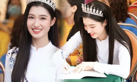 Á hậu Phương Nhi diện áo dài nữ sinh đẹp như thiên thần trở về trường trong ngày khai giảng