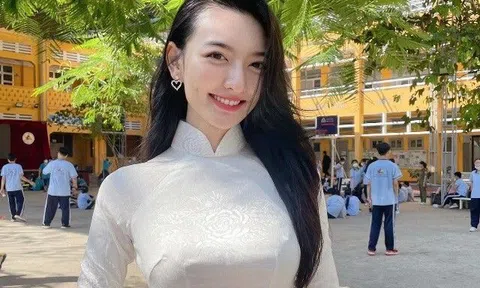 Xuất hiện cô giáo thực tập có nụ cười toả nắng, cao 1m74, dáng đẹp chuẩn nữ thần