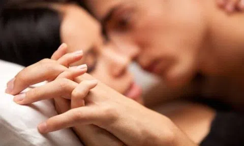 Phụ nữ có "cô bé" sẫm màu có phải do quan hệ quá nhiều? Đáp án khiến nam giới chưng hửng