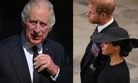 Meghan yêu cầu được gặp riêng Vua Charles III và nụ cười khó hiểu khi đưa tang Nữ hoàng
