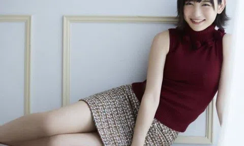 Mỹ nhân Nhật Bản bỏ nghề thần tượng làm tiếp viên hộp đêm, sắc vóc quyến rũ "hiếm có khó tìm"