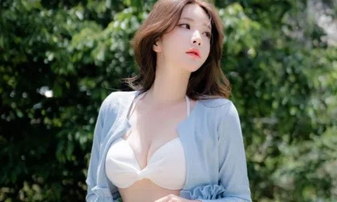 "Nữ hoàng nội y" xứ Hàn mặt búp bê, body nóng bỏng có sức hút mạnh hơn cả "lực hút trái đất"