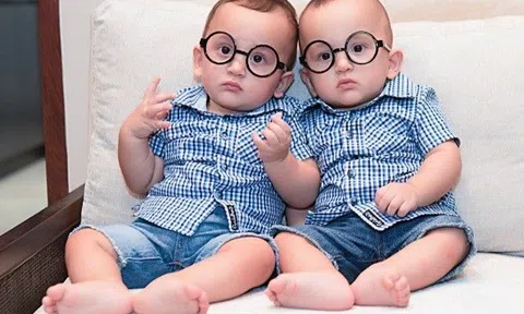“Tan chảy” với bộ ảnh gần 1 tuổi của hai tình yêu bé nhỏ nhà Madame Hoàng