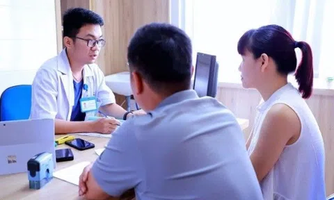 Kinh nguyệt thất thường năm 17 tuổi, liệu sau này có ảnh hưởng đến việc sinh con?