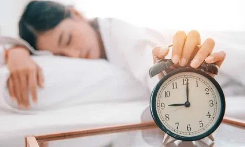 10 thói quen xấu khi vừa ngủ dậy khiến tàn phá cơ thể, làm giảm tuổi thọ nghiêm trọng