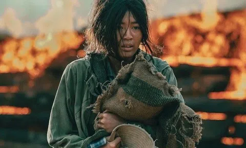 Ninh Dương Lan Ngọc ám ảnh khi tự tay đốt nhà: "Ra chậm một chút là lửa bén lên tận nóc"