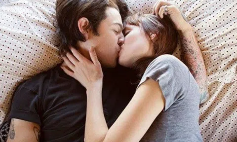 Có nên gật đầu khi chồng muốn quan hệ lúc "đèn đỏ"? Đàn ông có thể gặp vấn đề này
