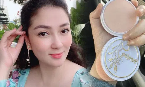 Hoa hậu Nguyễn Thị Huyền rời xa showbiz, dùng hộp phấn huyền thoại 20K mà vẫn đẹp lộng lẫy
