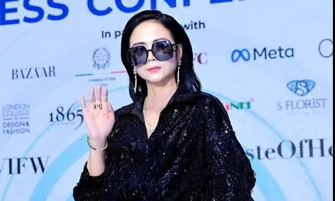 Bùi Thanh Hương và trình độ lên đồ “không phải dạng vừa” tại sự kiện thời trang