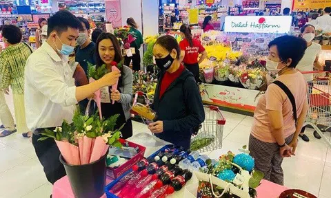 Kích cầu mua sắm dịp cuối năm, WinMart/ WinMart+ “tung” khuyến mại lớn nhân dịp sinh nhật 8 tuổi