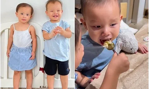 Ra đời trước vài phút, Lisa ra dáng chị đại: 2 tuổi biết thay Hồ Ngọc Hà đút cho Leon ăn