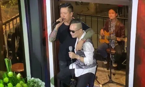 Tuấn Hưng từ chối khi được Jimmii Nguyễn tặng vé đêm nhạc "Triệu lời tri ân"
