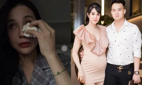Diệp Lâm Anh livestream cảnh bị chồng chặn xe giữa đường, sợ khóc nức nở vì "anh không bình thường"