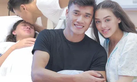 Vừa "vượt cạn", vợ Tây thủ môn Bùi Tiến Dũng đã trình làng mặt mộc, dung nhan đẹp như chụp tạp chí