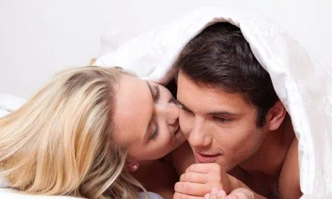 Chồng như "hổ vồ" trên giường chưa chắc đã tốt, làm kiểu này mới vừa lâu vợ lại thỏa mãn tột đỉnh