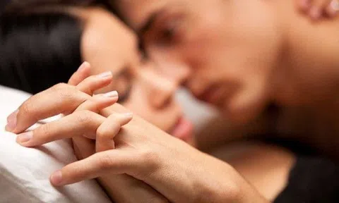 Ngày nào đi làm về chồng cũng đòi quan hệ, vợ Hà Nội chưa kịp mừng đã gặp “tấn bi kịch”