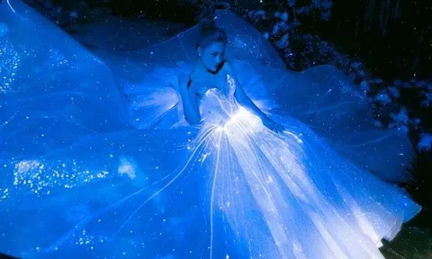 Đoàn Di Băng diện váy cưới độc lạ, phát sáng giữa rừng trong kỷ niệm 10 năm ngày cưới