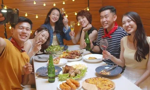 Tiệc Tất niên ăn sao cho đúng điệu?