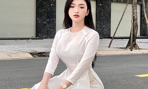 Phát hiện nữ sinh áo dài trắng đẹp tinh khôi, hông nở eo thon từng lên hẳn báo Trung