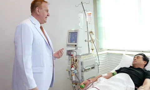 Dương Khắc Linh và chuyến du lịch khám chữa bệnh tại Thái Lan