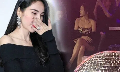 Thủy Tiên đáp chua xót trước câu hỏi vì sao lạc lõng, không ai ngồi cùng khi dự sự kiện