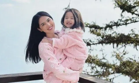 Con gái ít người biết của Ngọc Trinh: Là động lực để 6 tháng trước Ngọc Trinh đi trữ đông trứng