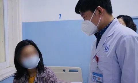 Giáp Tết, nữ giám đốc phải vào viện tâm thần vẫn khoe mình tài giỏi, kiếm tiền siêu