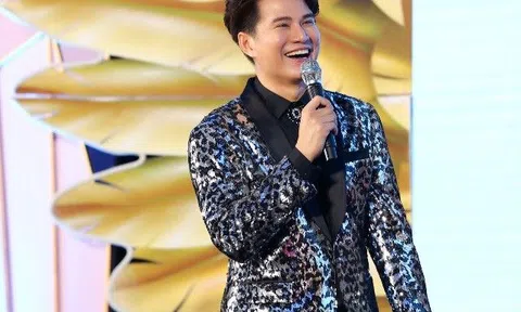 MC Vũ Mạnh Cường từng gặp sự cố đi đôi giày "có một không hai" khi dẫn Mai Vàng