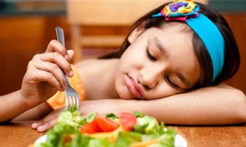 Rối loạn tiêu hóa ngày Tết: Giải pháp cho mẹ