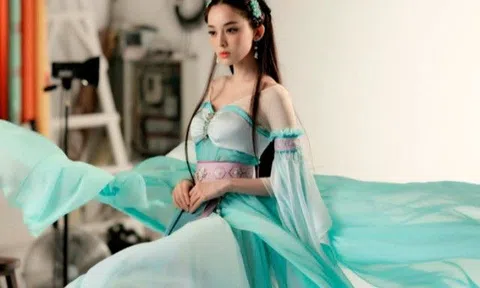 Kỳ lạ: Thiếu nữ "xấu ma chê quỷ hờn" bỗng hóa mỹ nữ dù chẳng làm gì, trở thành hoàng hậu được sủng ái