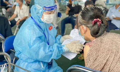 VNVC cán mốc 100 trung tâm tiêm chủng trước thềm Tết Nguyên đán