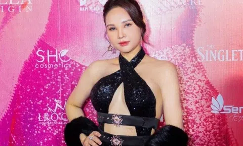 CEO Vân Đặng đọ sắc cùng dàn sao hạng A tại Show thời trang Obsession
