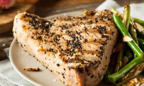 Ăn nhiều cá tăng nguy cơ u ác tính? Chuyên gia dinh dưỡng vạch mặt 4 loài cá nguy hiểm và cách ăn tránh gây hại