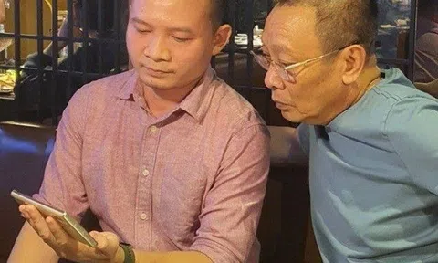 Con trai MC Lại Văn Sâm lúc nhỏ sống xa bố mẹ, càng lớn càng thành đạt, tài giỏi nổi tiếng VTV