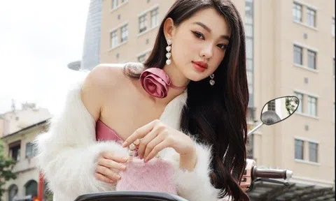 Người đẹp Bắc – Trung – Nam khoe trang phục diện Tết