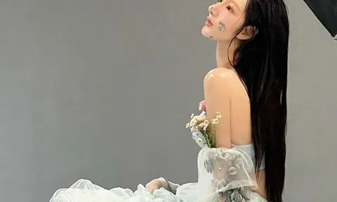 Xuất hiện “Thiếu nữ thần thám” mê diện váy trong suốt làm tiên nữ hoa đời thực