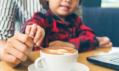 Loại đồ uống người lớn dùng hàng ngày tăng tuổi thọ nhưng trẻ em uống nhiều dễ mất canxi, hại não bộ