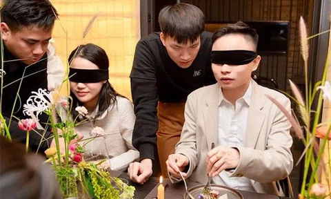 Trùm đồ Thái mang phong cách “Ăn trong bóng tối” lần đầu tiên tới Hà Nội