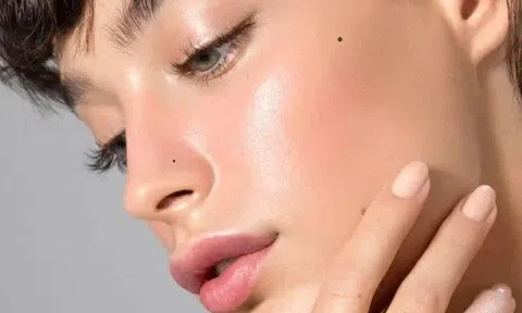 Nốt ruồi mọc ở 3 bộ phận này sẽ liên quan mật thiết đến ung thư, cần xử lý càng sớm càng tốt