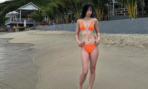Bức ảnh cô gái khoe bụng 6 múi với đồ tắm hai mảnh bên bờ biển gây sốt mạng xã hội