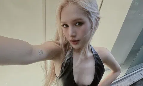 Đủ 18 tuổi lấy chồng giàu, hotgirl làm dâu hào môn nay khoe dáng gầy nhom, cân nặng như học sinh cấp 2